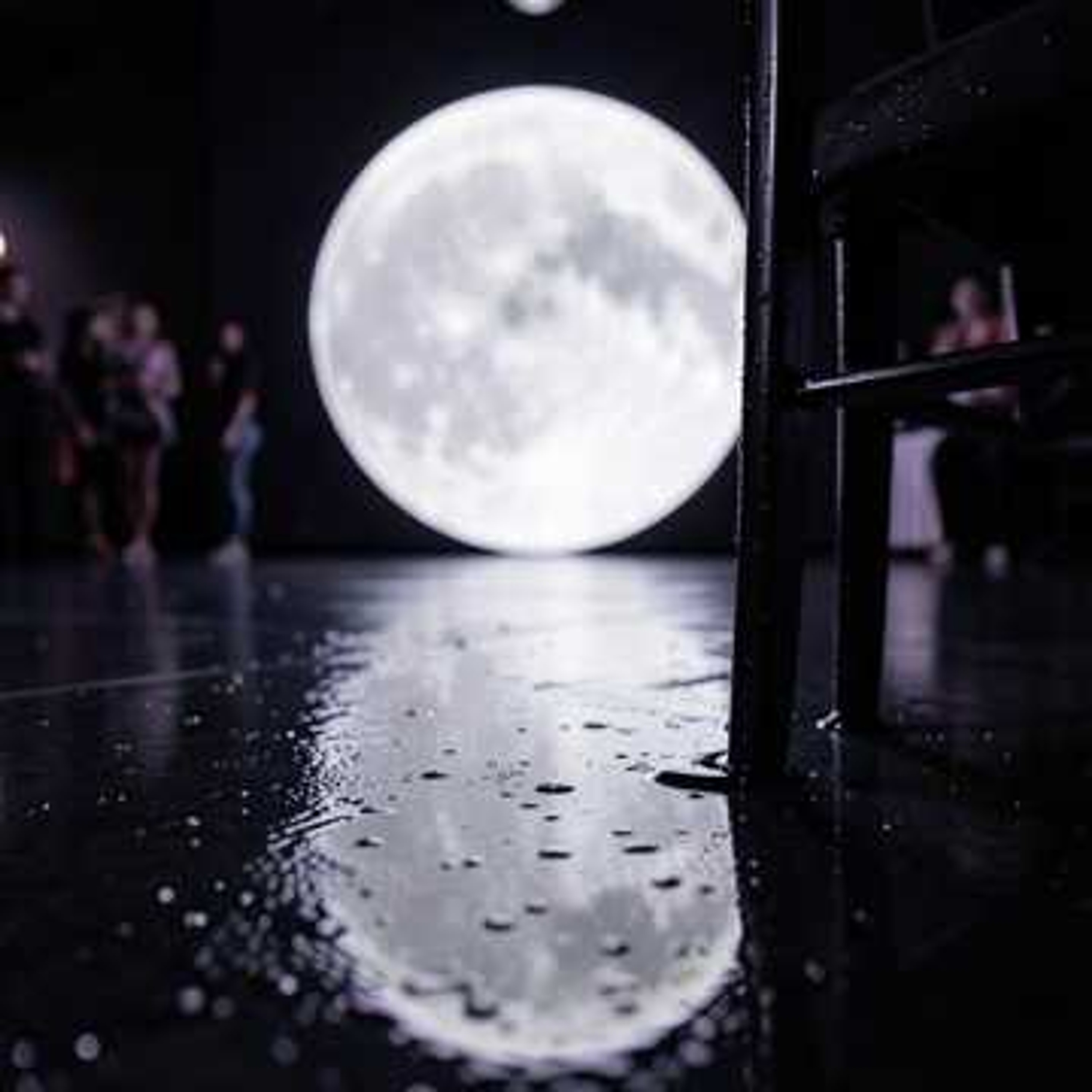 Luna en la Pista — Luna Caliente